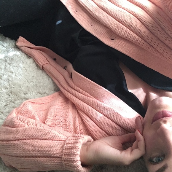 AVERROE Pink Oversized Sweater Cardigan - Picture 6 of 7
